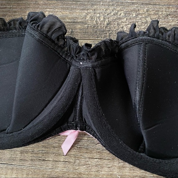 Chantal Thomas’s Victoria Secret French Bra Size 34C - Picture 6 of 9